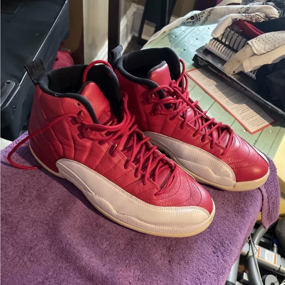 Nike Air Jordan 12 Retro Alternate Gym Red Mens Size 11 US‎ *used